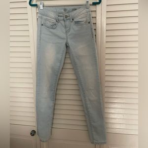 Size 1 light blue So Jeggings